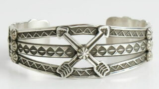 アロー・アローヘッド Arrow｜インディアンジュエリーのモチーフ